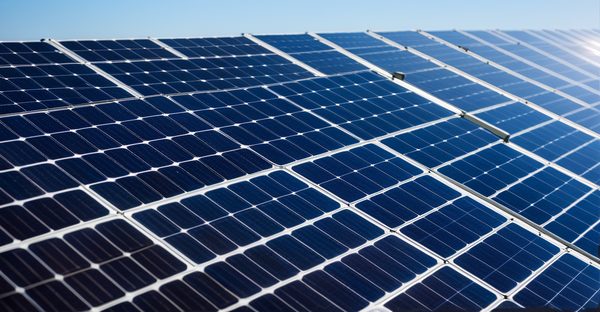 Panneau solaire photovoltaïque : faites le plein d'économies !